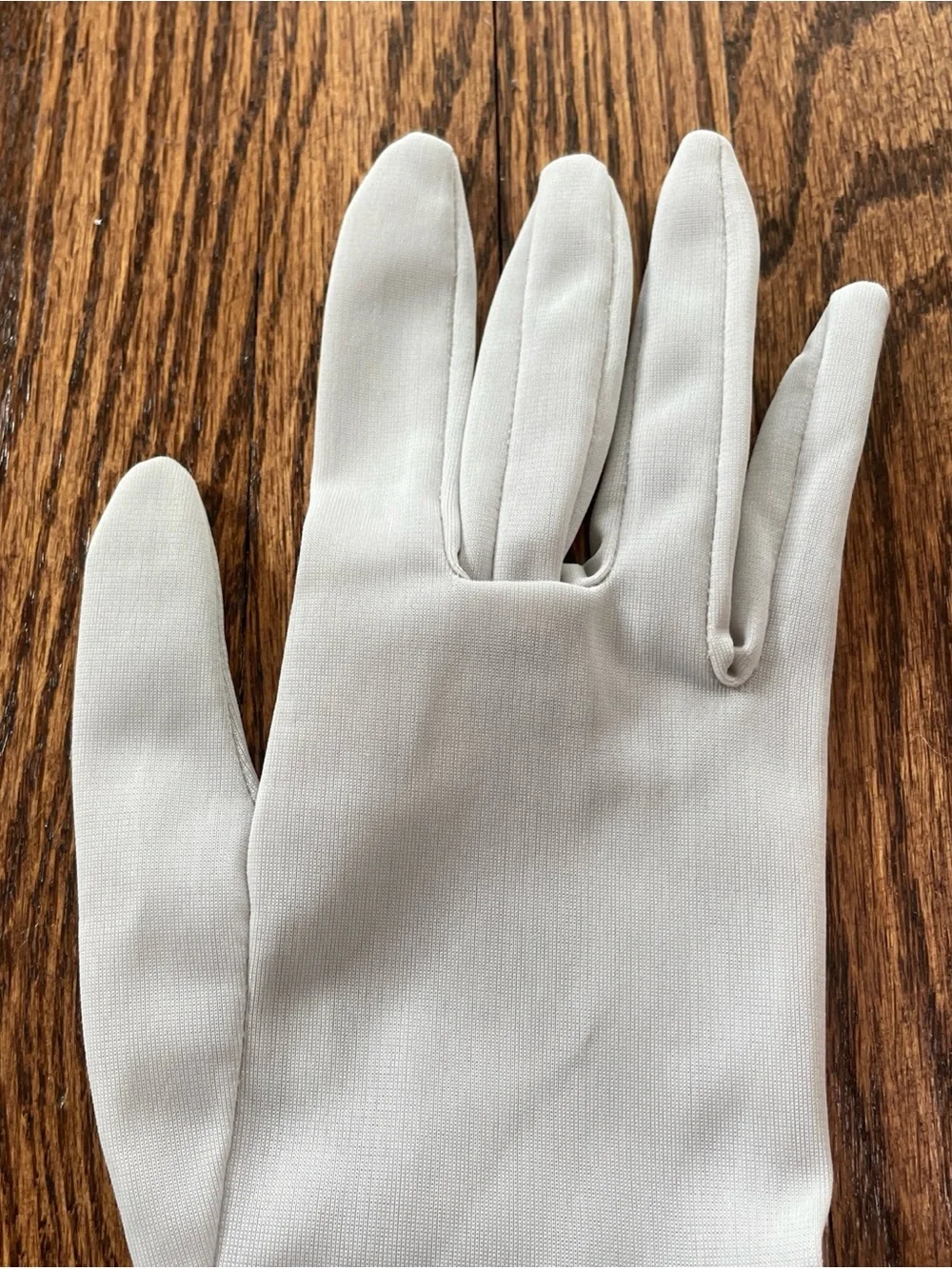 Vintage 1950's Women’s Light Gray Nylon Gloves With Ruffles Sz Small-Medium
